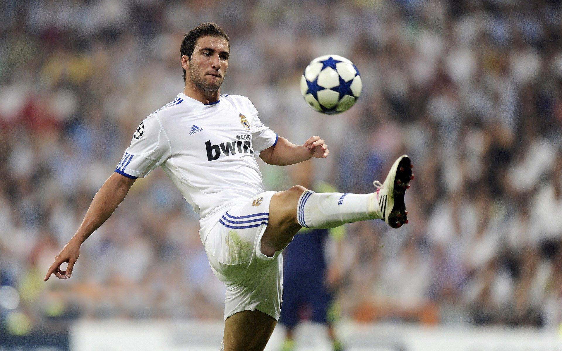 曼城教父现身法拉盛，瓜迪奥拉美网决赛看台引发球迷猜想